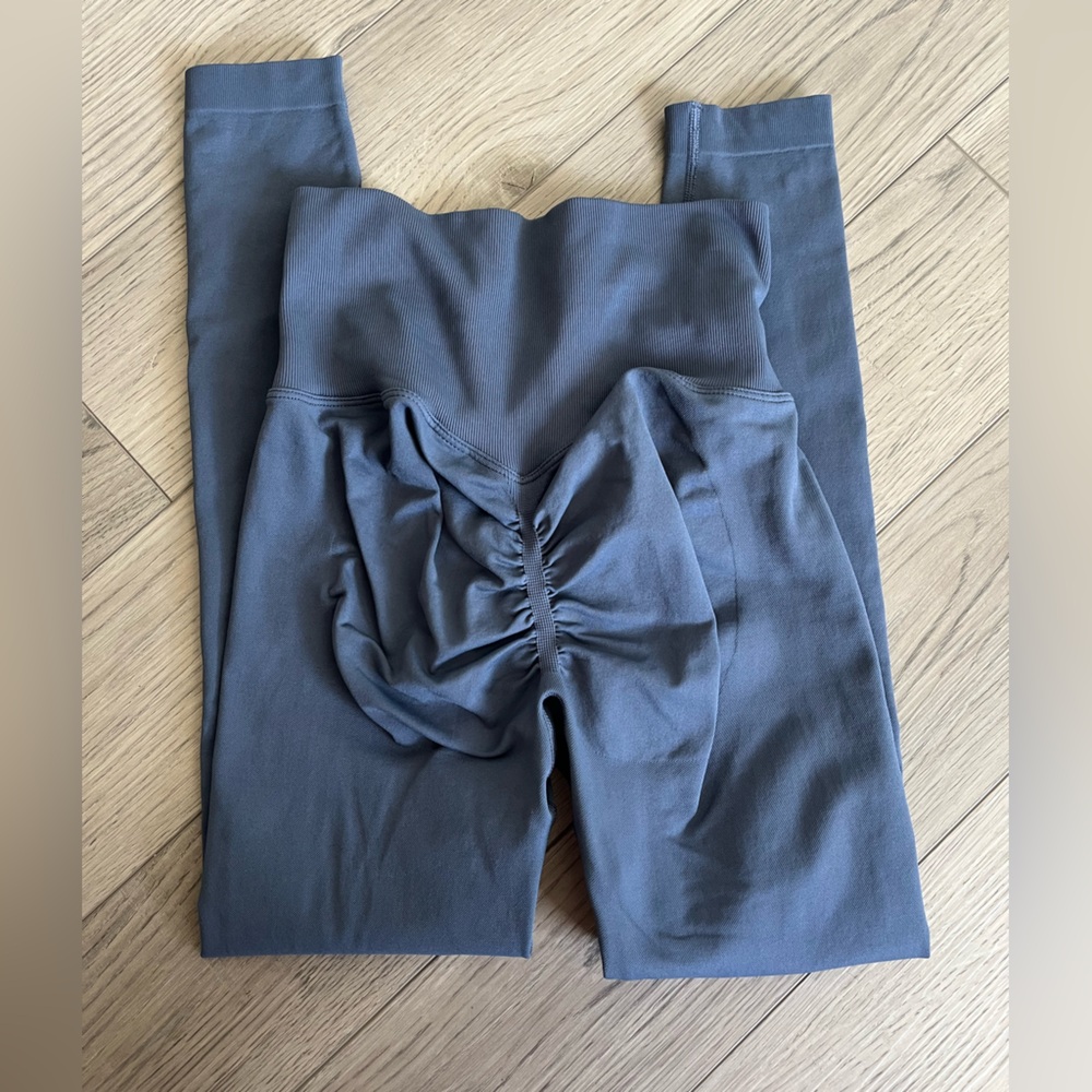 Navy High-Waisted Leggings